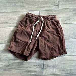 Thirty years brown sweat shorts
